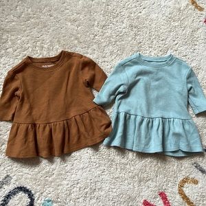 Old Navy 2 baby girl long sleeve dresses, light blue and brown. Both size 0-3M